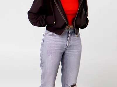 Posed 00192 02