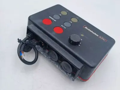 Bracket for Raymarine AUTOHELM Wheel pilot Controller 3D model