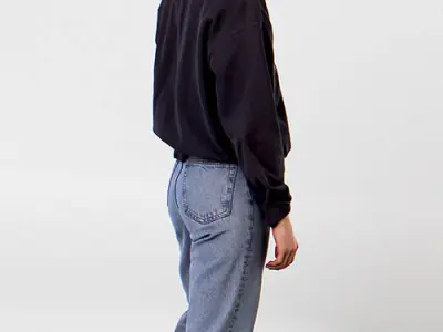 Posed Plus 00103 02