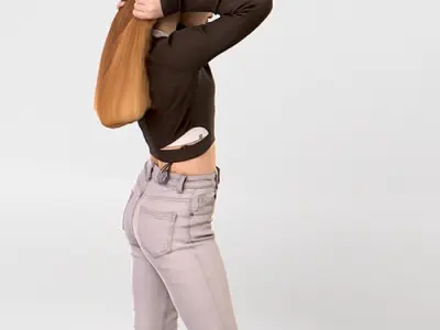 Posed 00135 10