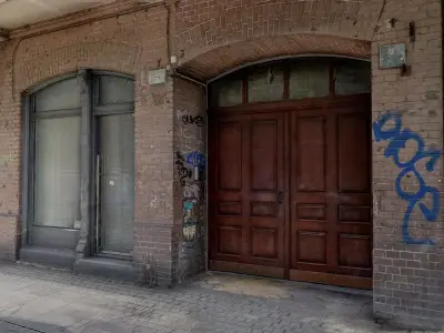19th-century tenement house with outbuildings 3D model