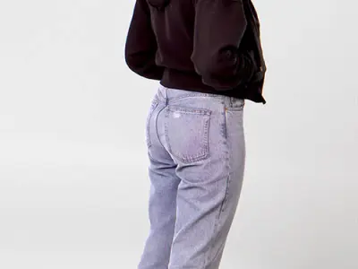 Posed 00192 02