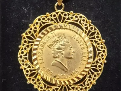 Golden coin pendant  3D model