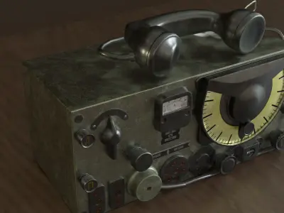 Vintage Military Radio Low-poly 3D model