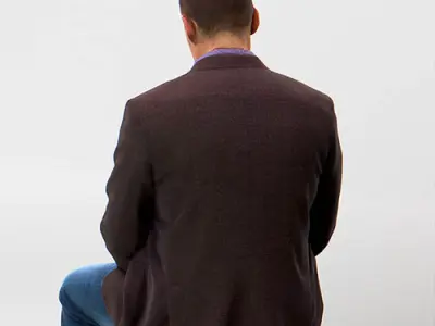 Leo 4D 004 Sitting Typing