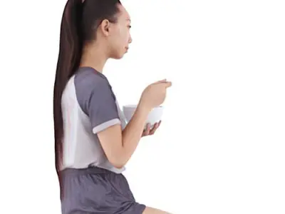 Naomi Posed 020