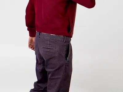 Posed 00114 31