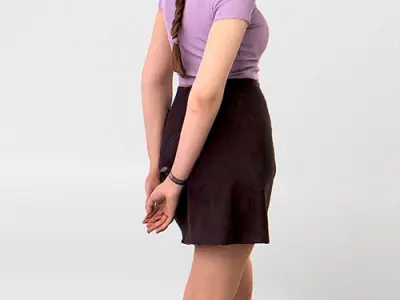 Posed 00205 27