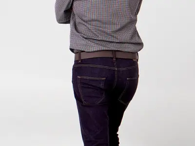 Posed 00118 17