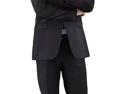 Dennis Posed 009