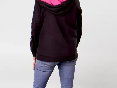 Posed 00129 02