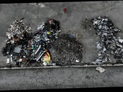 debris trash piles destroyed building ruins pt3 scan Low-poly 3D model