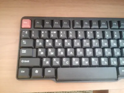 keyboard on desk Low-poly 3D model