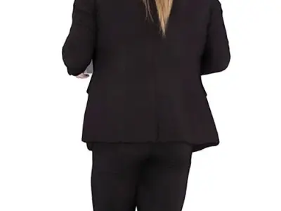 Tori Posed 015