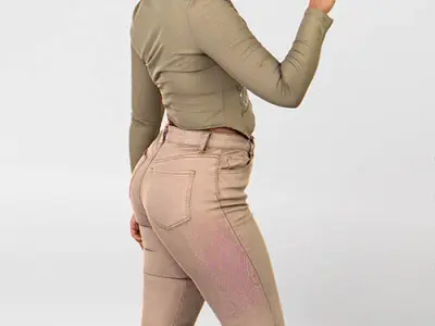 Posed 00212 26