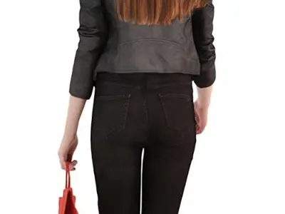 Emma Posed 010
