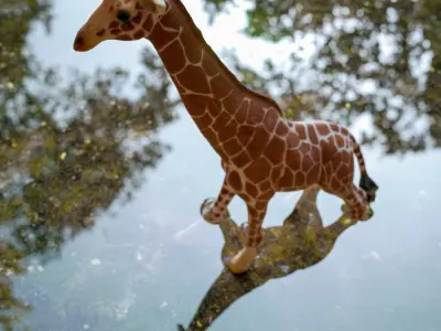Giraffe Toy Low-poly 3D model