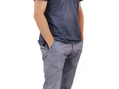 Max Posed 010