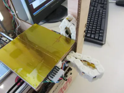 TOM build platform cable management system Free 3D print model