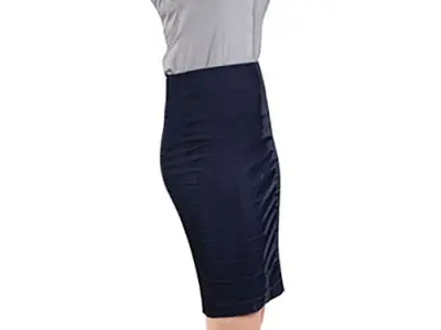 Melinda Posed 002