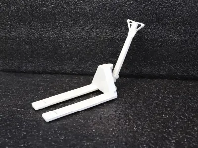 MINIATURA  3D  RealMatos Free 3D model