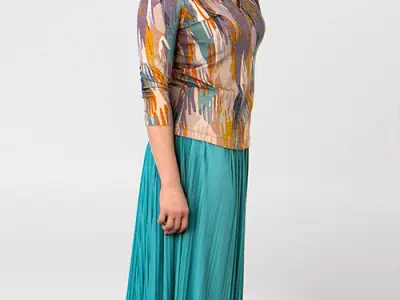 Posed 00155 27