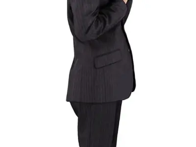 Lee Posed 002