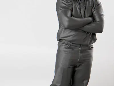 Posed 00207 19