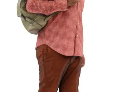 Amir Posed 003