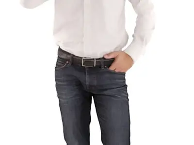 Eric Posed 044