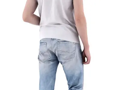 Sebastian Posed 010
