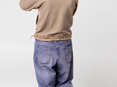 Posed 00134 05