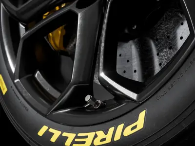 Pirelli DH Slick Circuit 285 645 R18 3D model