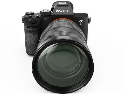  Sony Alpha 7R III with three lenses 