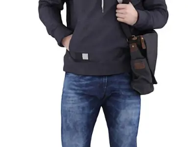 Simon Posed 003