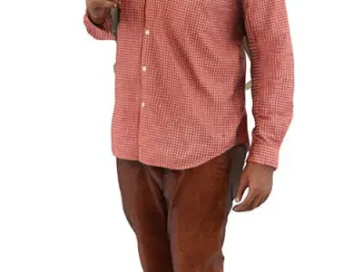 Amir Posed 003