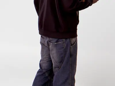 Posed 00345 06