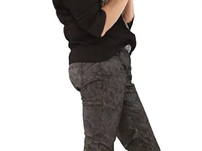 Roberta Posed 017