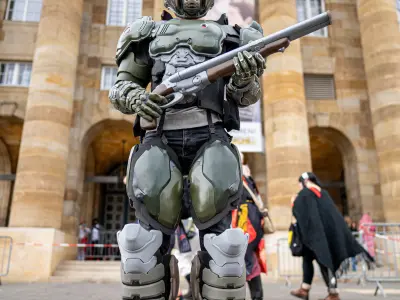 Doom Guy armour for the legs thighs 3D print model for cosplay 3D print model
