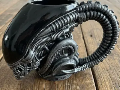 Alien Xenomorph Head Mug  Sci-Fi Horror Cup  Holder 3D print model