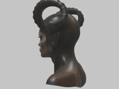 HR Giger Woman Scifi Head Bust Horned ALien Low-poly 3D model