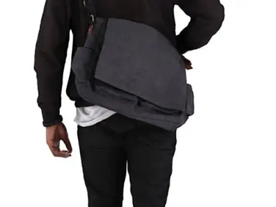 Tyrone Posed 009