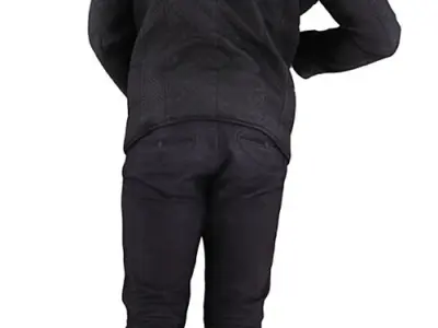 Cody Posed 002