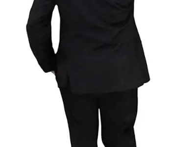 Tyrone Posed 002