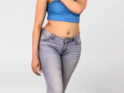 Posed 00222 17
