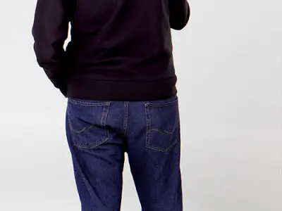 Posed 00191 15