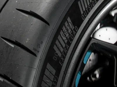 MICHELIN Pilot Sport Cup 2 R 285 35 ZR19 103Y MO1 3D model
