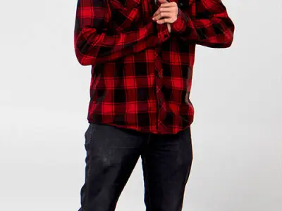 Posed Plus 00102 03