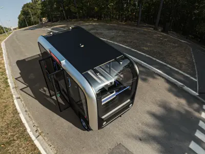  Driverless Bus Low-poly 3D model