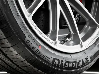 Michelin Primacy Tour 245 45 R20 3D model